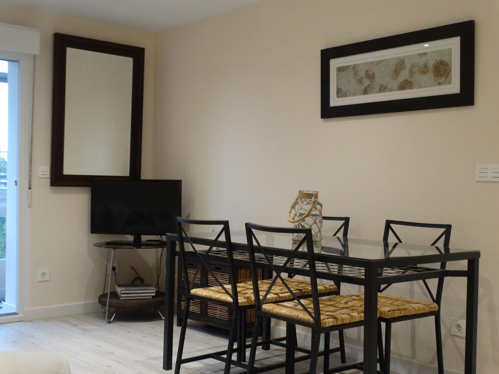 Ferienwohnung La Casa Del Marino Avilés Zimmer foto