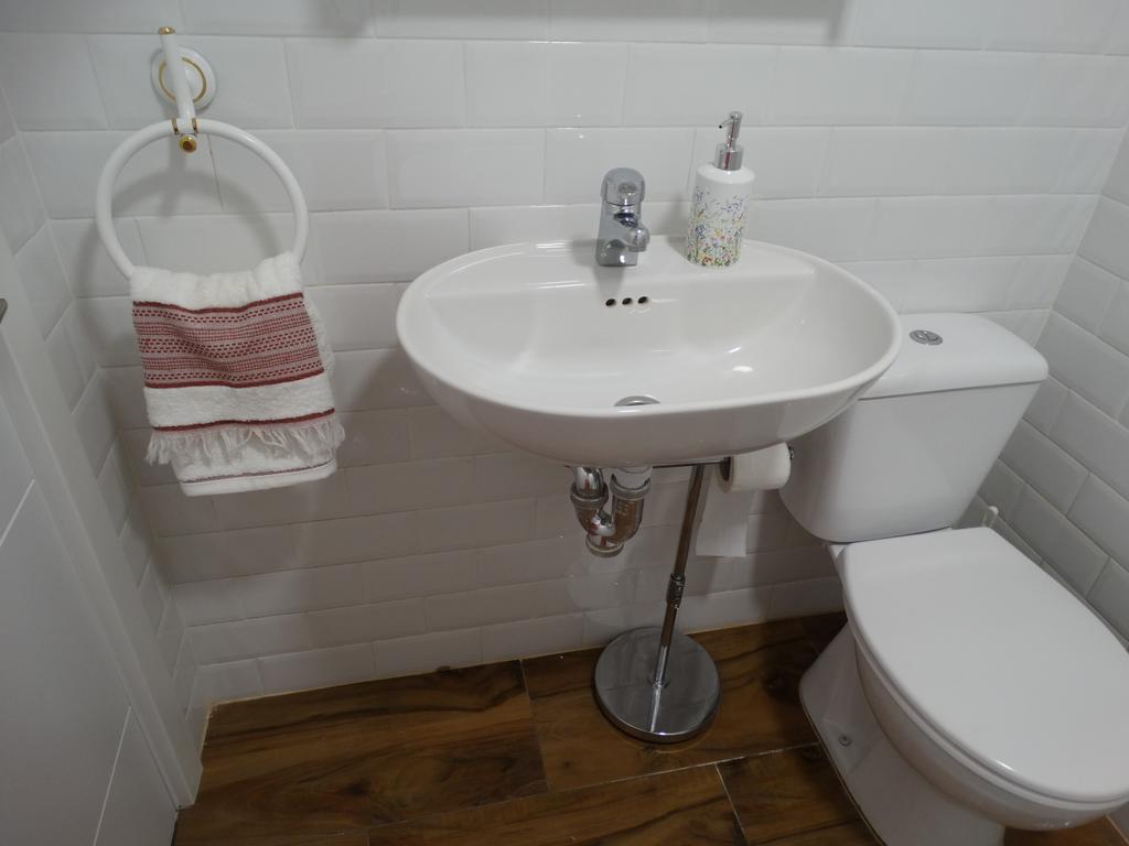 Ferienwohnung La Casa Del Marino Avilés Zimmer foto