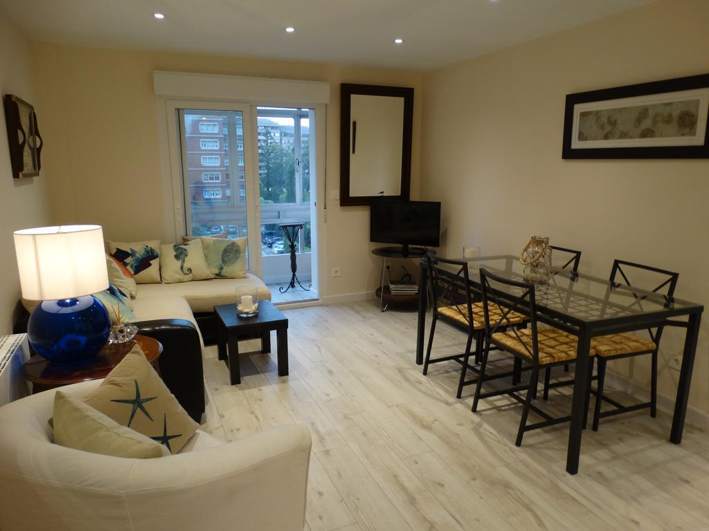 Ferienwohnung La Casa Del Marino Avilés Zimmer foto